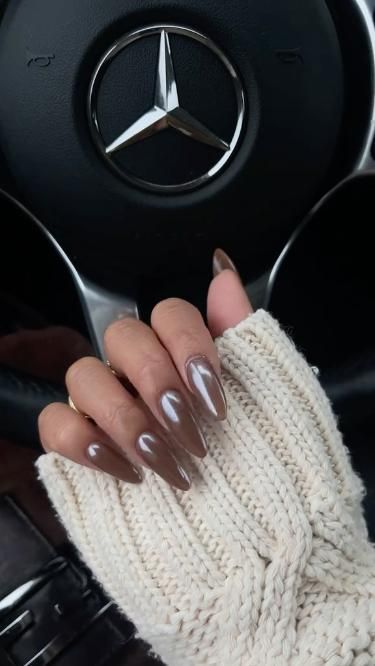 Autumn Nails 2023, Brown Nails Design, Mini Macaron, Nail Polish Kit, Simple Fall Nails, Chrome Nails Designs, Subtle Nails, Fall Acrylic Nails, Cute Gel Nails