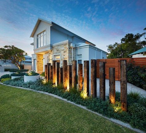 _A7A0116 Railway Sleepers Garden, Front Yard Design Ideas, Sleepers In Garden, Yard Design Ideas, Garden Home Ideas, Yard Landscape Ideas, Garden Front Yard, Front Yard Landscape, Residential Landscaping