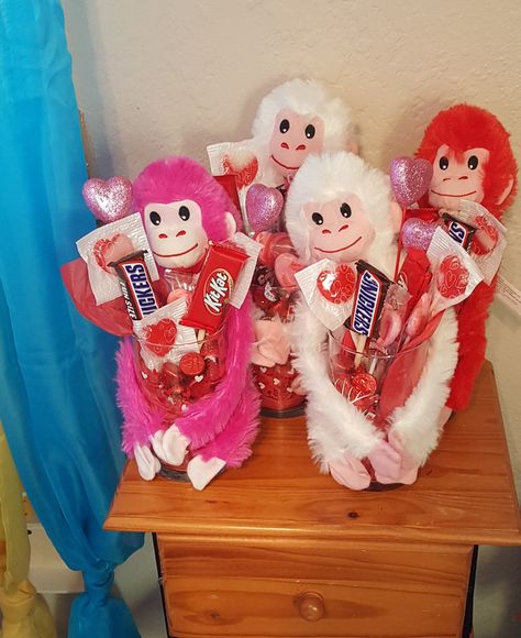 Dollar Store Valentines Gifts, Kids Valentine Baskets, Dollar Store Valentines, Valentine Day Aesthetic, Nail Valentine, Small Valentines Gifts, Homemade Valentines Gift, Monkey Valentine, Friend Valentine Gifts