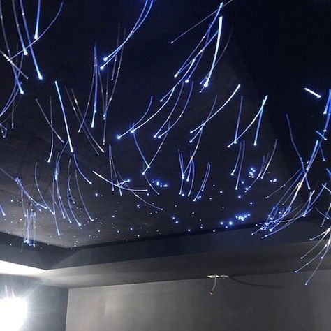 Fiber Optic Lighting Star Ceiling, Bathroom Stars Ceiling, Light Up Ceiling, Starry Ceiling Lights, Led Star Ceiling, Game Room Ceiling Ideas, Star Ceiling Bedroom, Ceiling Art Ideas, Ceiling Star Lights