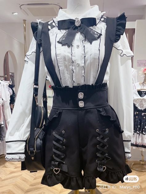 Japanese Kei Fashion, White Jirai Kei, Kei Fashion Types, Male Jirai Kei, Girly Kei Fashion, Japanese Alt Fashion, Dark Girly Kei, Jirai Kei Clothes, Ouji Fashion Girl