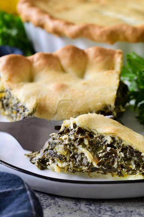 Vegan Spinach Pie - The Stingy Vegan Spinach Ricotta Pie, Vegan Pies Recipes, Vegan Spinach, Oil Free Vegan Recipes, Salmon Spinach, Mushroom Pie, Spinach Pie, Vegan Pie, Vegetarian Menu