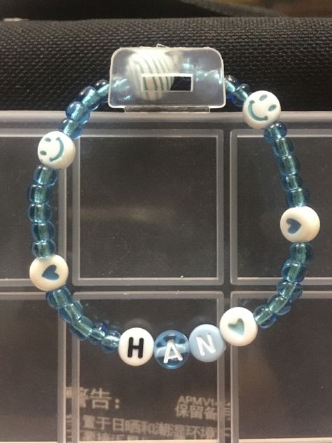 Skz Jewelry Diy, Han Jisung Bracelet, Skz Bracelet Ideas, Stray Kids Bracelet Ideas, Skz Bracelet, Pulseras Kandi, Kpop Earrings, Fandom Jewelry, Pop Jewelry