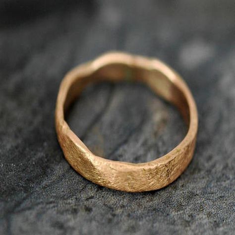 Interesting Wedding Rings, Recycled Gold Ring, Rustic Wedding Bands, Male Wedding, Hipster Wedding, Bracelet Inspiration, Bracelet Stone, Wedding Rings Round, Titanium Wedding Rings