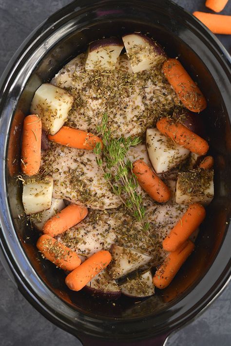 Slow Cooker Italian Chicken And Potatoes, Crockpot Chicken Potatoes Carrots Italian Dressing, Chicken Potatoes Carrots Crockpot, Chicken Potato Carrot Crockpot, Low Calorie Crockpot, Jennifer Goodwin, November Meals, Crockpot Chicken And Vegetables, Crockpot Italian Chicken