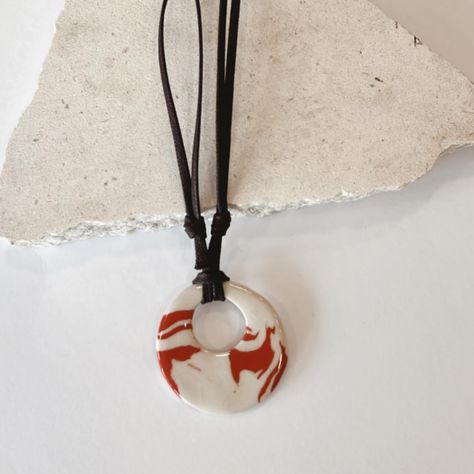 New - Ceramic Necklaces / Adjustable #handmade Clay Gifts Diy, Ceramics Necklace, Ceramic Necklaces, Ceramic Accessories, Ceramics Jewelry, Clay Necklaces, Necklace Ceramic, Pottery Jewelry, Ceramic Accessory