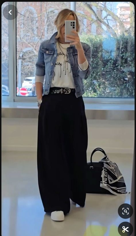 Outfit Jean Ancho, Boho Business Casual Work Outfits, Homeless Outfit Style, Look Casual Verano, Classy Summer Outfits Over 40, Outfit Pantalon Ancho, Pantalon Ancho Outfits, Look Casual Primavera, Luxury Photography