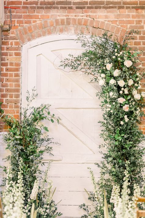 Marquee Entrance, White Floral Arch, Bridal Bouquet Styles, Marquee Decoration, Wedding Gate, Themed Wedding Decorations, Elegant Wedding Flowers, Luxury Florists, Bridal Bouquet Peonies