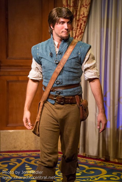 Disney Costumes For Men, Flynn Rider Costume, Tower Aesthetic, Flynn Ryder, Disney Characters Costumes, Ren Faire Costume, Disney World Characters, Disney Halloween Costumes, Flynn Rider