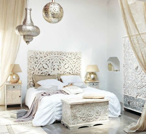 Before & After: Moroccan Inspired Bedrooms and Living Room - Decorilla Moroccan Inspired Bedroom, Moroccan Style Interior, Moroccan Bedroom, Moroccan Interiors, Online Interior Design, Moroccan Decor, Chic Bedroom, Affordable Furniture, Moroccan Style