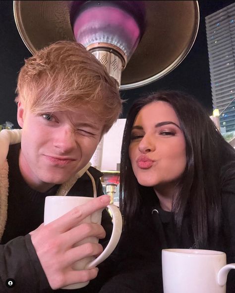 Sam Golbach And Katrina Stuart, Sam And Katrina, Cute Youtube Couples, Katrina Stuart, Sam Golbach, Sam And Cat, Black Hair Roblox, Couple Pfp, Love Sam