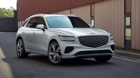 2025 Genesis GV70 Midsize SUV First Look: Super-Size My Screen? Gv70 Genesis, Best Midsize Suv, Genesis Gv70, Super Size Me, Midsize Suv, Digital Dashboard, Tv Advertising, Sports Package, Luxury Suv