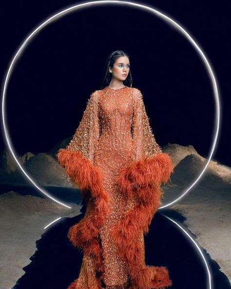 Orange Dress Couture, Feather Sleeves Gown, Orange Runway Dress, Feather Dress Couture, Feather Sleeve Dress, Elaborate Dresses, Night Luxe, Rami Kadi, Metallic Gown