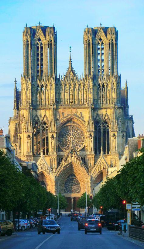 Reims Cathedral, France (GPS: 49.253720, 4.033618) Reims Cathedral, Architecture Photography Buildings, Reims France, Church Pictures, Gothic Cathedrals, Cathedral Architecture, Sacred Architecture, European Architecture, Cathedral Church