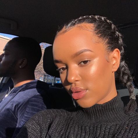 Big Forehead Black Women, Pretty Girls With Big Foreheads, Big Forehead Hairstyles Black Women, Big Forehead Aesthetic, Girls With Big Foreheads, Hair Big Forehead, Mens Slicked Back Hairstyles, Hairstyles For Big Foreheads, Short Curly Weave Hairstyles