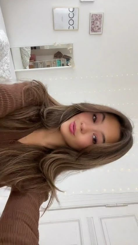 Coco Carol, Coco Basics, Asian Bayalage Hair, Asian Brown Hair, Asian Hair Highlights, Rambut Brunette, Hair Color Asian, Girl Hair Colors, Brown Hair Inspo