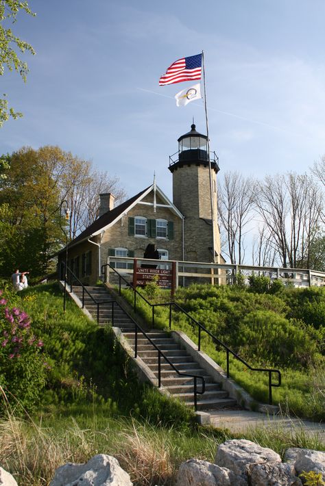 Lake Michigan Lighthouses, Lake Lighthouse, Amazing Places To Visit, Lake George Ny, Lighthouse Photos, Lighthouse Pictures, White Lake, Beautiful Lighthouse, Michigan Travel