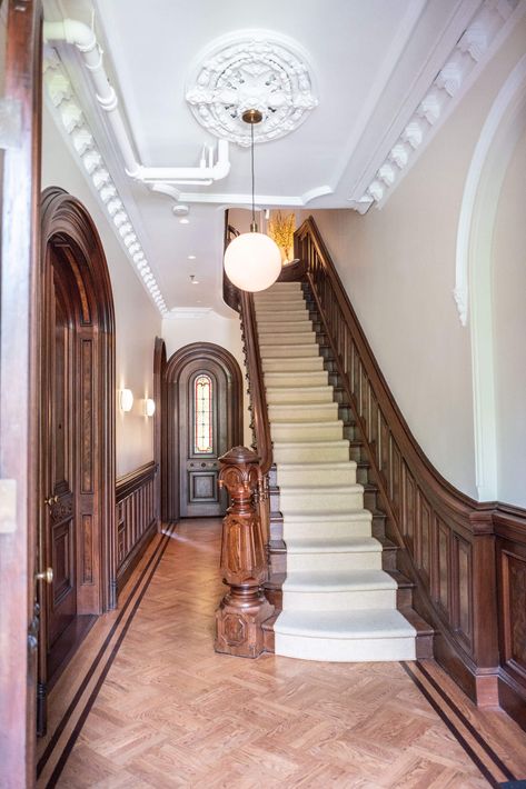 Nyc Brownstone Interior Living Room, Pink And Blue Victorian House, Brownstone Homes Interior, Brownstone Stairs, New York Brownstone Interior, Brownstone Kitchen, Grimmauld Place, Brownstone Interiors, Nyc Brownstone