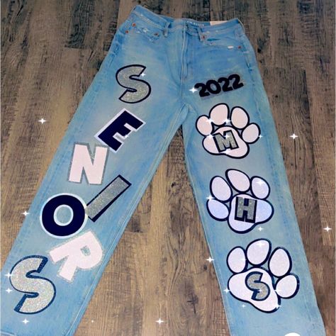 I Also Make Pants. Please Let Me Know Size And Color (School) Very Quick Turn Around Time Paint Pants Ideas School, Bratz Pants, Senior Jeans Ideas High Schools, Gameday Makeup, Senior Pants Ideas, Senior Pants High Schools, Hoco Pants, Homecoming Jeans Ideas, Homecoming Jeans