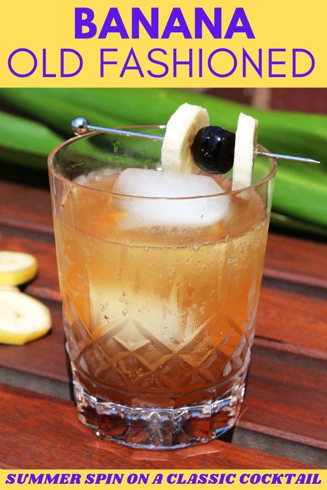 Banana Bourbon Cocktail, Banana Whiskey Recipes, Banana Old Fashioned Cocktail, Banana Bread Old Fashioned Cocktail, Banana Whiskey Cocktail, Burbon Drinks, Spiced Rum Drinks, Whiskey Drinks Recipes, Banana Syrup