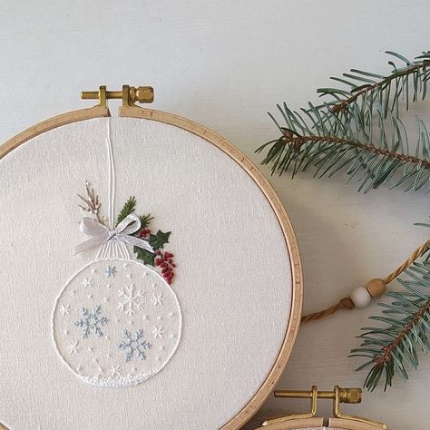 Embroidery | PDF-patterns | Bordado | МК on Instagram: "Christmas (winter) snow ball • new pdf-pattern ✨ . This cute little motif you can easily use to decorate a small gift bag, a napkin, a tea warmer, for example. . Available on Etsy. Embroidery size: 6*13 cm Hoop size: 16 cm 6 colours of DMC. 4 types of stitches. In this pattern over 36 pages of instructions, which contain: ~ link to the full YouTube video tutorial ~ list of materials ~ color and stitch guide (used DMC floss) ~ description of all used stitches ~ images for transfer to fabric ~ photos of a step-by-step process instructions for framing the finished work into a hoop. . . . Wish you embroider with pleasure✨. . . . #embroidery #embroiderypattern #dmcthreads #christmasembroidery" Transfer To Fabric, Etsy Embroidery, Tea Warmer, Snow Ball, Stitch Guide, Types Of Stitches, Small Gift Bags, Instagram Christmas, Dmc Floss