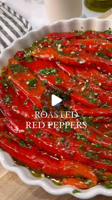 Roasted Red Peppers With Garlic And Olive Oil, Roasted Red Peppers In Oil, Red Pepper Appetizers, Freezing Roasted Peppers, Greek Peppers, Grilled Red Peppers, Roasted Red Pepper Salad, Roasted Pepper Recipes, Marinated Peppers