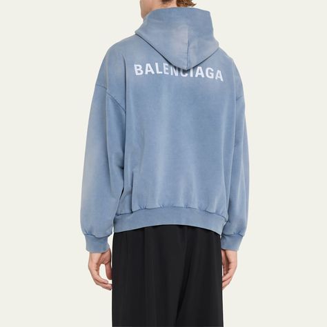 Balenciaga hoodie with textured logo at chest and back Pouch pocket Relaxed fit Long sleeves Banded cuffs and hem Pullover style Cotton Made in Italy Balenciaga Sweatshirt, Balenciaga Hoodie, Balenciaga Mens, Mens Outfit Inspiration, Hoodies Mens, Pullover Styling, Hoodies Men, Balenciaga, Hooded Sweatshirts