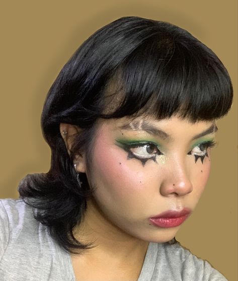 Punk Rock Makeup Halloween, Goth Makeup For Green Eyes, British Punk Makeup, P1harmony Makeup Looks, Buttercup Inspired Makeup, Punk Make Up 80s, Colorful Punk Makeup, Easy Punk Makeup, Spikey Makeup