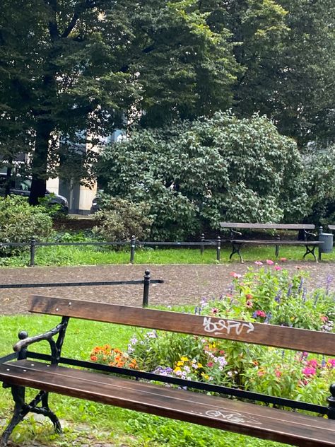 #rain #park #aesthetic Park Aesthetic, A Rainy Day, Park Bench, Rainy Day, Bench, Outdoor Furniture, Outdoor Decor, Home Decor, Home Décor