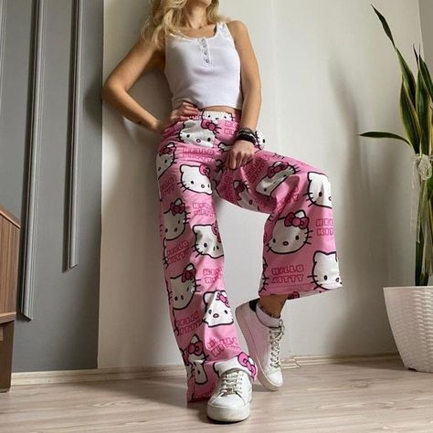 Hello Kitty Sweatpants, Hello Kitty Pants, Kuromi Clothes, Kawaii Pajamas, Hello Kitty Cat, Teenage Clothing, Hello Kitty Y2k, Y2k Hello Kitty, Kitty Clothes