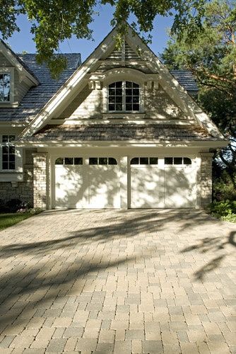 Addition Over Garage, Brick Driveway, Casa Garage, Garage Designs, Lake Minnetonka, Garage Addition, Driveway Design, Garage Door Design, Traditional Exterior