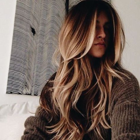 Honey Hair Color, Long Layered Haircuts, Super Hair, Grunge Look, Ombre Hair Color, Long Blonde, Long Layered Hair, Haircuts For Long Hair, Brown To Blonde