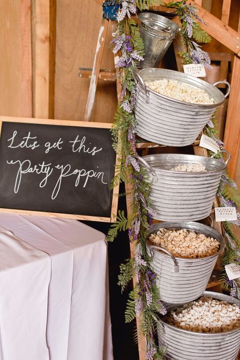 Autumn Wedding Food, Wedding Food Stations, Wedding Reception Food, Popcorn Bar, Rustic Fall Wedding, Rustic Wedding Favors, Palm Springs California, Wedding Winter, Dessert Bar