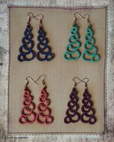 “straight lines don’t exist in nature” tatting earrings Tatted Bracelet Pattern, Needle Tatting Tutorial, Tatting Bracelet, Jewelry Tutorials Free, Tatting Patterns Free, Needle Tatting Patterns, Shuttle Tatting Patterns, Tatting Earrings, Tatting Tutorial