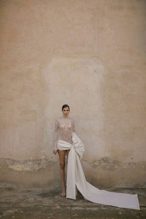 Bridal Photoshoot, Paris Photo, Bridal Inspo, Modern Bridal, Wedding Mood, Reception Dress, Foto Inspiration, Wedding Dress Inspiration, Bridal Designs