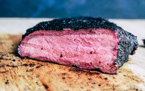 smoked picanha medium rare sirloin Smoked Beef Arm Roast Recipes, Smoked Roast Beef, Smoked Pot Roast, Smoked Roast, Smoked Beef Roast, Sirloin Cap, Grilled Roast Beef, Traeger Smoker Recipes, Arm Roast