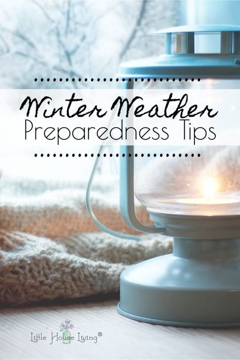 Winter Emergency Kit, Winter Storm Prep, Winter Storm Preparedness, Winter Preparedness, Mini Emergency Kit, Storm Preparedness, Preparing For Winter, Winter Survival, Winter Hacks