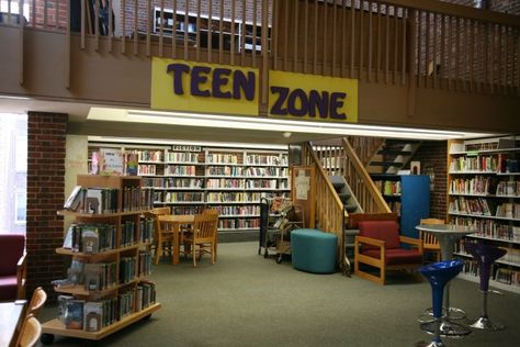 About the Teen Room | Public Library of Brookline Teen Library Space, Public Library Design, Diner Booth, Teen Library, Middle School Libraries, Cafe Area, Dinner Theatre, Quiet Room, Reading Area