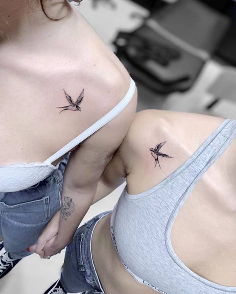 Matching Tattoos Family, Matching Tattoos Sister, Sister Matching Tattoos, Matching Family Tattoos, Tattoos Family, Swallow Tattoos, Matching Tattoos For Siblings, Swallow Bird Tattoos, Sister Tat