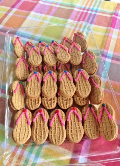 Flip Flop Cookies Birthday Beach Party, Beach Party Birthday, Flip Flop Cookie, Lila Party, Lululemon Shirts, Beach Birthday Party, Luau Birthday Party, Hawaiian Birthday Party, Hawaiian Birthday