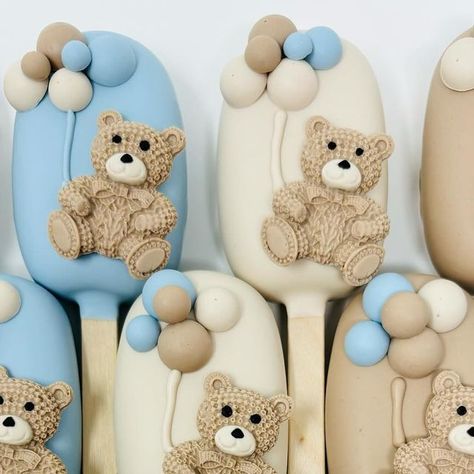 Belinda Gonzalez - GG’S Sweets on Instagram: "Teddy bear cakesicles for a beautiful baby shower 🧸 The sweetest treat for a dessert table 🤎  . . . . #ggssweetss #cakesicles #cakesiclesofinstagram #teddybear #teddybeartheme #teddybearcakesicles" Teddy Bear Baby Shower Dessert Table, Bear Cakesicles, Teddy Bear Candy Bar, Teddy Bear Baby Shower Theme, Baby Shower Oso, Bear Baby Shower Theme, Teddy Bear Theme, Baby Shower Treats, Blue Teddy Bear