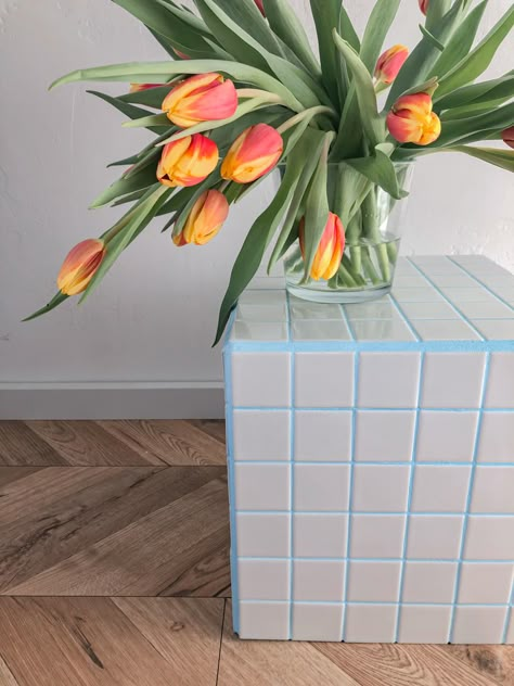 Tiles Furniture Diy, Tile Cube Table, Tiled Plinth, Tile Table Diy, Tile Furniture Diy, Tiled Planter, Coffee Table Tile, Tiled Cube, Tiled Furniture