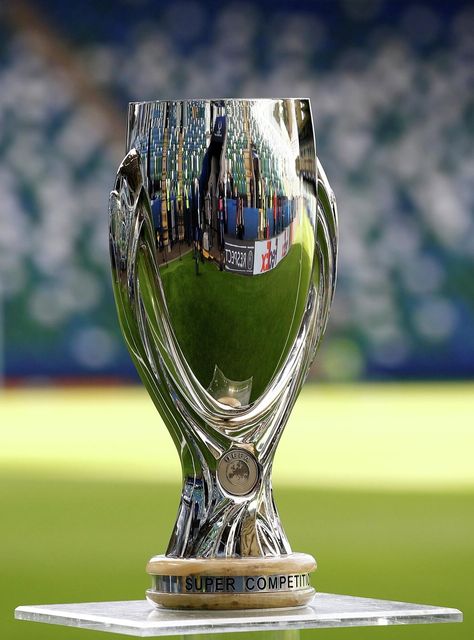 trophy ( UEFA Super Cup) Uefa Super Cup Trophy, Ricardo Kaka, Football Trophy, Football Champions, Trophy Collection, Football Trophies, Football Cups, Uefa Super Cup, Trophy Design