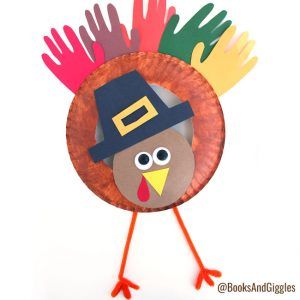 A pilgrim turkey craft with a story behind it - fun Thanksgiving activity for preschoolers! Thanksgiving Worksheets Preschool, Story For Preschoolers, Thanksgiving Crafts For Preschoolers, Thanksgiving Placemats Preschool, Pilgrim Crafts, Thanksgiving Centers, Craft Thanksgiving, The First Thanksgiving, Thanksgiving Kids Table