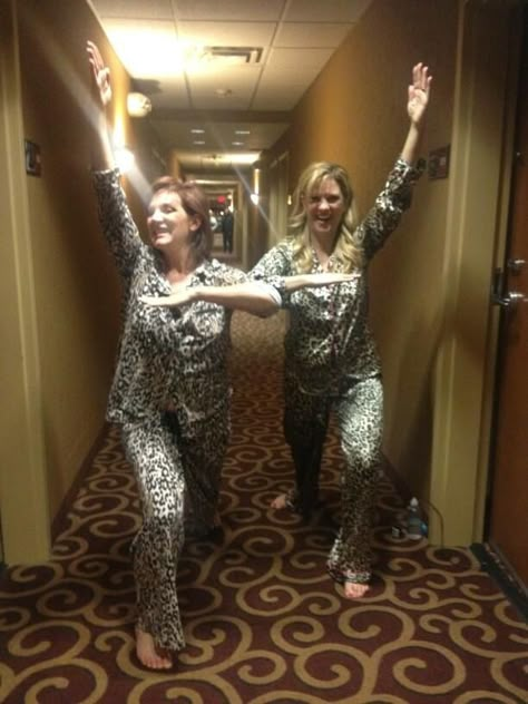 dance mom Jill and Melissa in matching jammies :) Dance Moms Funny Photos, Dance Moms Matching Pfps, Funny Dance Moms Photos, Mellisa Dance Moms, Queen Holly Dance Moms, Dance Mom Photos, Funny Dance Moms Pics, Rare Dance Moms Pics, Dance Moms Behind The Scenes Photos