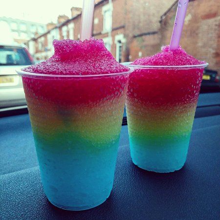 Slush Puppies Slushies Aesthetic, Slush Puppies, Cake Rainbow, Kid Friendly Drinks, Slush Puppy, Leicester England, Sleepover Food, Easy Drink Recipes, Rainbow Food