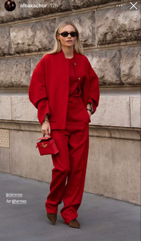 Red Wide Leg Winter Pants, Chic Tailored Red Pants, Chic Red Luxury Wide Leg Pants, Red Monochromatic Outfit, Luxury Red Wide Leg Pants, Tailored Red Wide-leg Pants, Red Trousers, Stylist Outfit, Monochrome Outfit