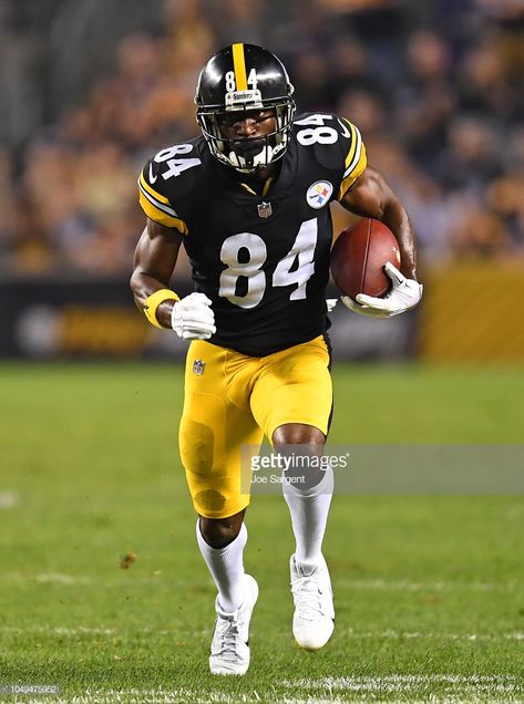 News Photo : Antonio Brown of the Pittsburgh Steelers in... Antonio Brown Steelers, Pittsburgh Steelers Players, Corvette Summer, Heinz Field, Nfl Steelers, Pittsburg Steelers, Antonio Brown, Pittsburgh Steelers Football, Pittsburgh Sports