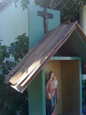 Video: How to Build a Backyard Catholic Shrine Outdoor Shrine, Catholic Garden, Playground Landscape, Grotto Ideas, Terrace Lighting, Marian Garden, Mary Garden, Design Fireplace, Apa Format