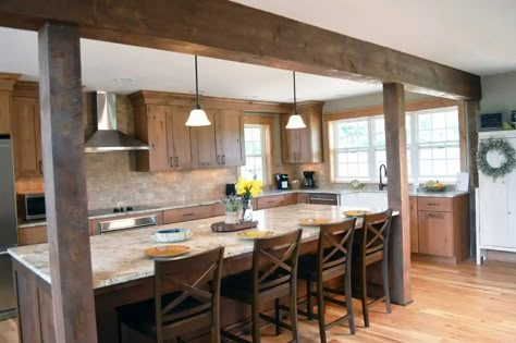 Modern Farmhouse Kitchen Decor Ideas, Kitchen Columns, Modern Farmhouse Kitchen Decor, Open Concept Kitchen Living Room, Farmhouse Kitchen Decor Ideas, Rustic Kitchen Cabinets, Swan House, Rustic Modern Farmhouse, Support Beams